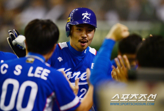 한때는 오열사&우승 캡틴이었는데…'마약 혐의' 오재원, 파란만장 은퇴 이…