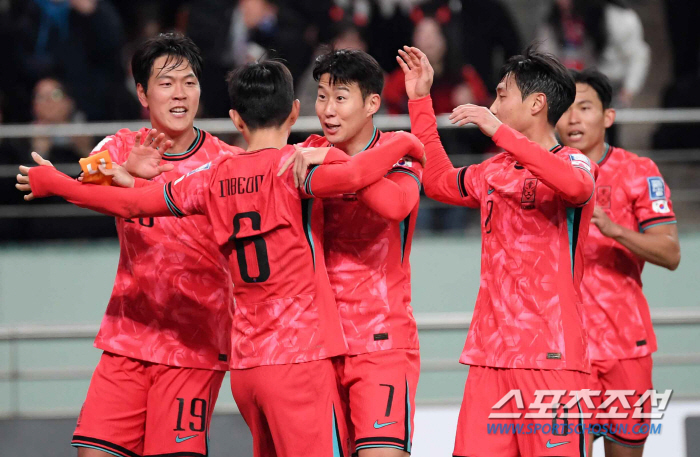 [태국전 전반분석]'손흥민 선제골' 한국, FIFA 랭킹 101위 태국 …