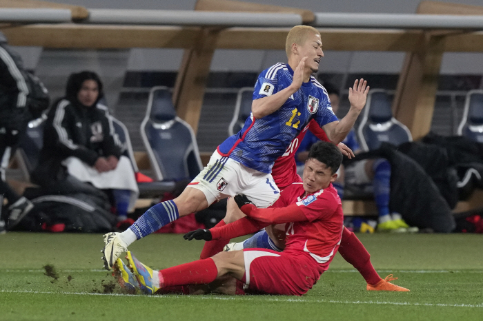 "다나카 2분 벼락골"日,北전투축구에 1-0신승...무실점 3전승-B조1…