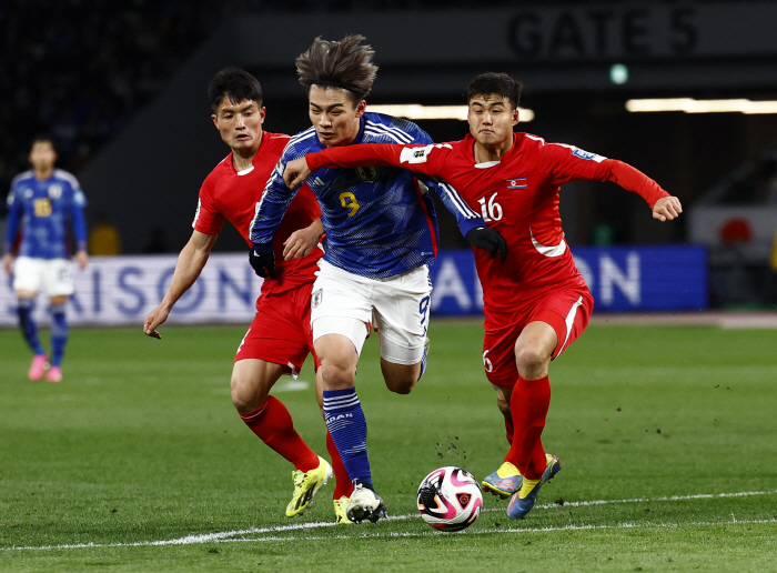 "다나카 2분 벼락골"日,北전투축구에 1-0신승...무실점 3전승-B조1…