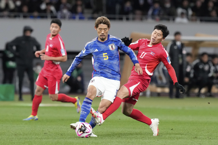 "다나카 2분 벼락골"日,北전투축구에 1-0신승...무실점 3전승-B조1…