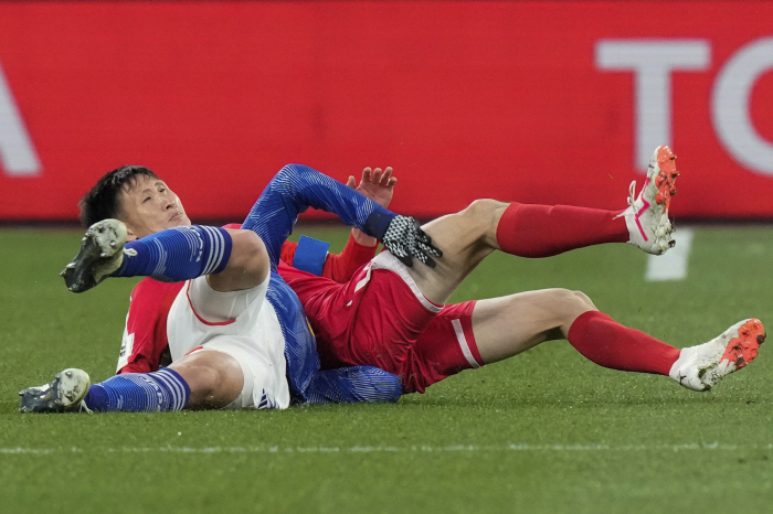 "다나카 2분 벼락골"日,北전투축구에 1-0신승...무실점 3전승-B조1…