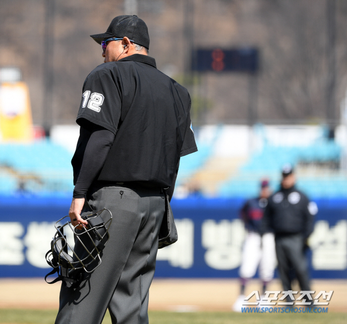 2경기서 피치클락 30번 위반한 롯데 맞아? 2군에선 0번이라니...[S…