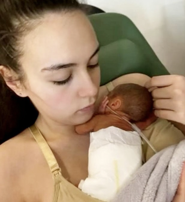 22일 간격으로 쌍둥이 출산한 여성 통곡한 이유