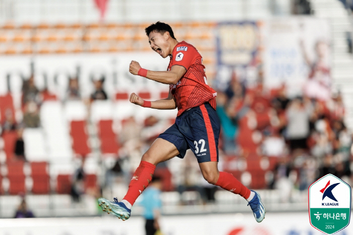 '연패 없다' 김천 상무 1위, '정효볼' 광주 2-1 제압…울산, 수원…