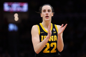 WNBA 신인 드래프트 1순위 인디애나行…'여자 스테픈 커리' 클라크는 누구?