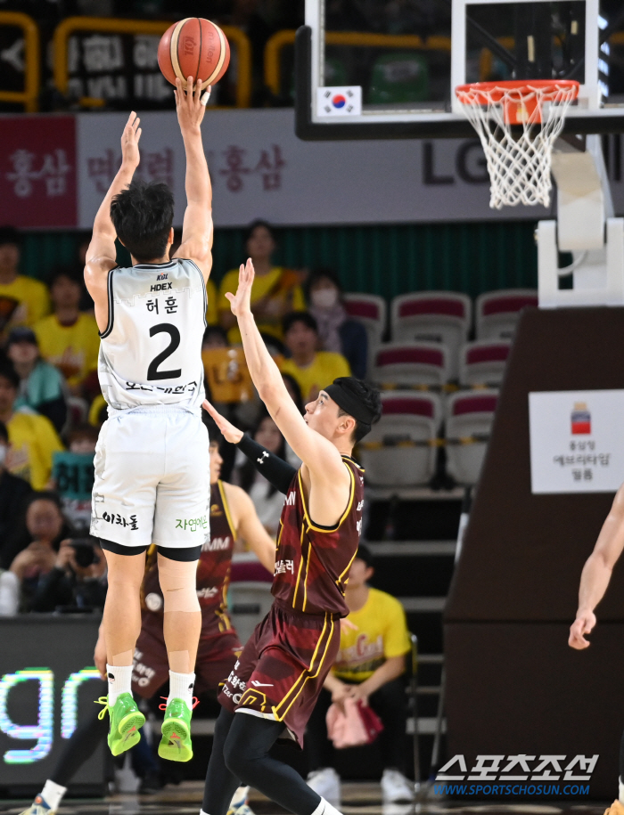 [KBL 4강PO] '씬 스틸러' 문성곤 3점슛 5개 19득점 활약. K…