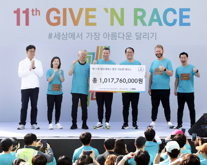 '10년의 노력' 벤츠 사회공헌위, 누적 기부 464억원 달성