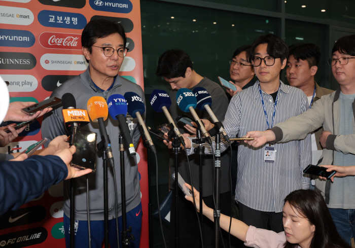 한국 축구 대참사 → 'K리그 레전드' 데얀 등장 "믿기 어려운데 놀랄 …