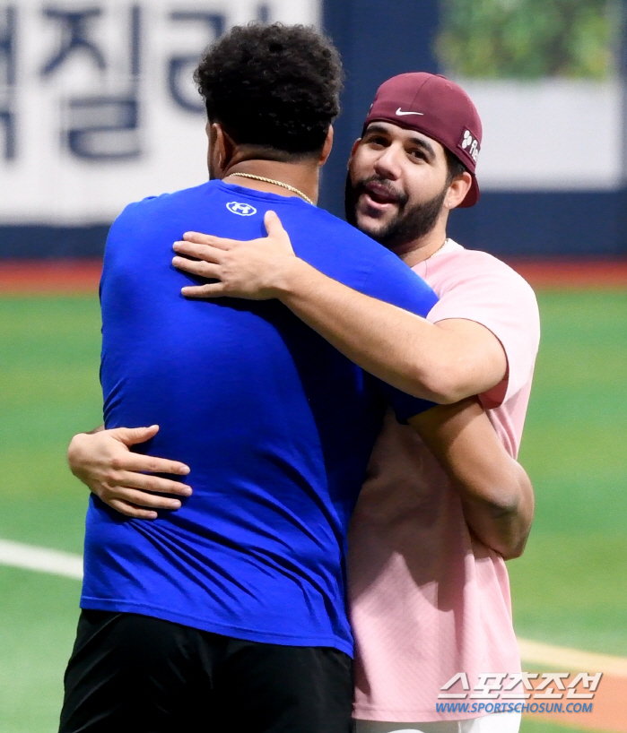 '멍상’에 빠진 오승환, 레예스 응원하는 김지찬...더도 덜도 말고 요즘…