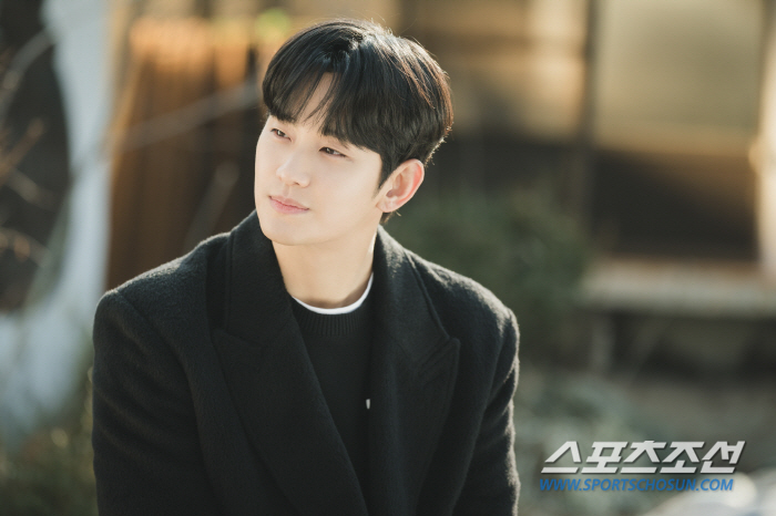 [종합]'눈물의 여왕' 업&다운은? 김지원·김수현 '업'→박지은 뛰어넘지…