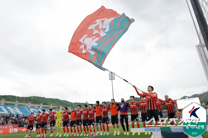 '런던銅X강원캡틴'윤석영"어린 선수들 너무 잘해...韓축구 퇴보한것 아니…