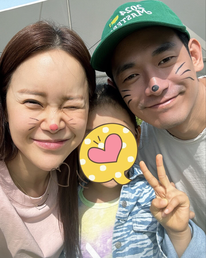 백지영♥정석원, 딸과 호캉스..이무진·오윤아 가족도 함께 "행복"