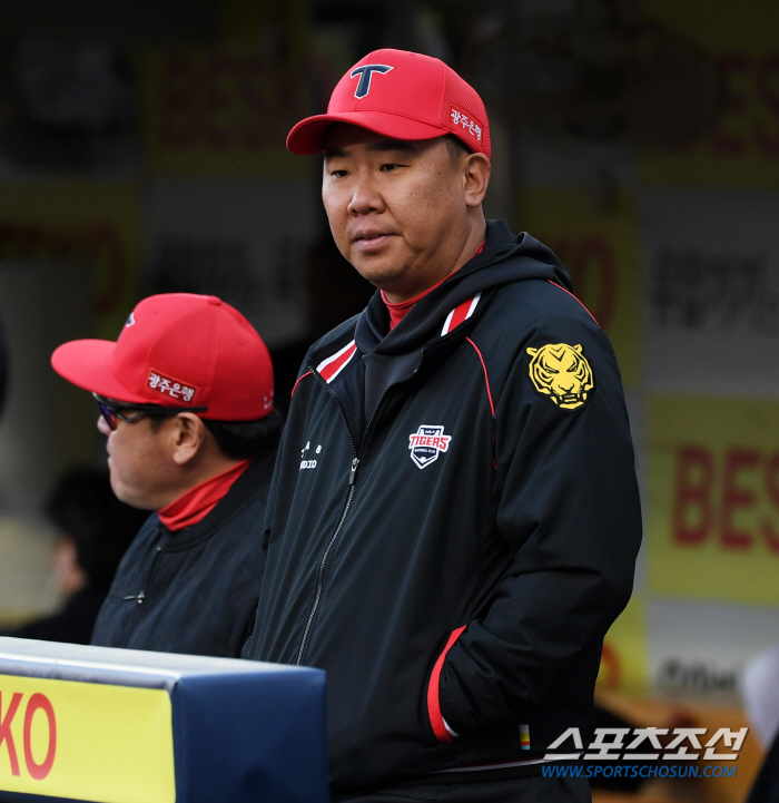 '인터뷰 자청 최형우, 공문 보낸 KIA' 심판위원장이 답했다 "정상적 …