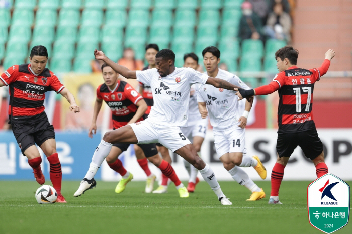  포항 오늘은 극장골 피해자! 제주와 1-1 무승부.. 11경기 무패는 …