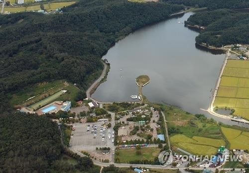 "주말 캠핑은 파주에서 즐겨요"…카라반·글램핑 시설 다양