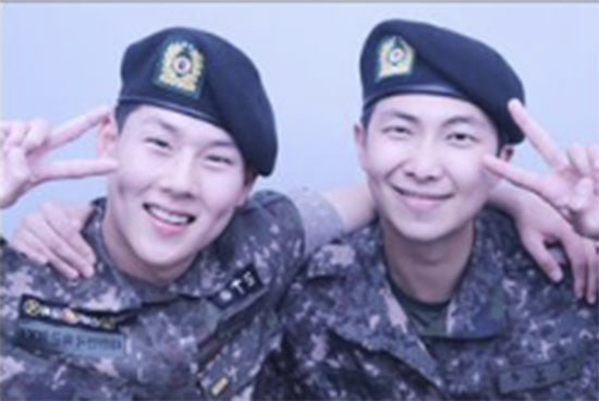 방탄 RM-몬엑 주헌, 軍에서 만난 아이돌 전우 "승리 15사단"