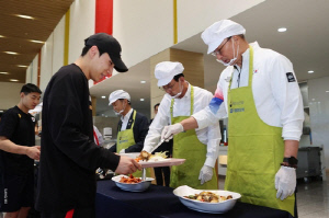 체육회, 해수부·수협중앙회와 진천선수촌서 수산물데이 행사