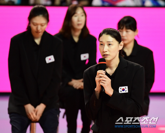 '결국 참을 수 없었던 눈물' 김연경 은퇴경기 & 은퇴식 '6000여 팬…