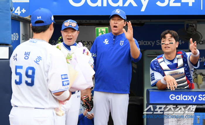 '푸른피의 힘?' 박병호, 켈리 상대로 쾅! 한미 통산 400홈런 달성.…