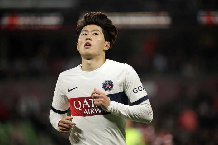 'PSG 첫 시즌 3관왕' 이강인, 여름 프리시즌에 中 안 간다…8월8일…