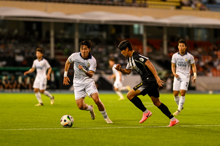 '대폭발'충남아산, 2연속 4-0 대승 행진…전남, 선두 안양 추격에 실…