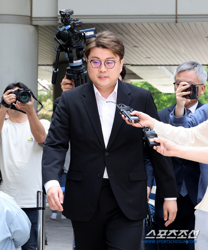  반성 없는 김호중, 뺑소니 재판 일주일 앞두고 담당검사 前 동료 사임