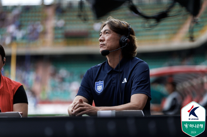 "뭔가 난도질 당하는 느낌, 이젠 나는 없다" 홍명보 감독의 한국 축구,…