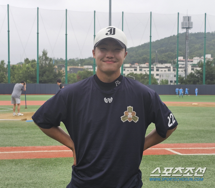 156㎞! "급이 다르다"는 정우주, 두번 눈물은 없다…창단 첫 청룡기 …