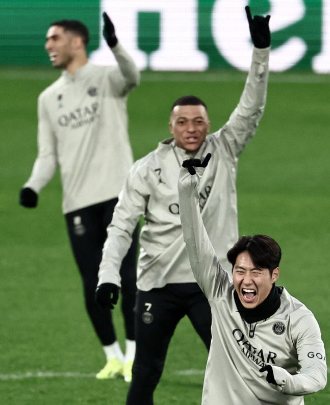 '오시멘 원해? 이강인 내놔!' 伊 이적전문가 보도…느닷없이 PSG-나폴…