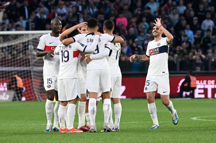 "작년엔 이강인 덕 좀 봤는데" → 음바페도 없고.. PSG 올해는 '돈…