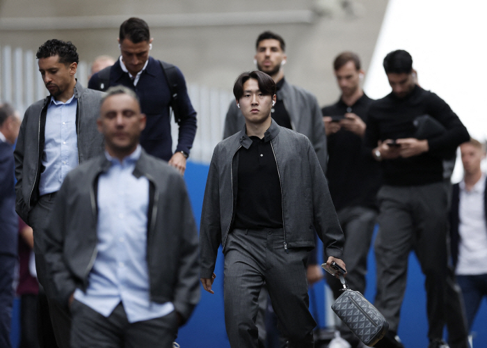 '충격' 이강인 때문이었나?'...김민재 옛 동료의 PSG 이적 정체된 …