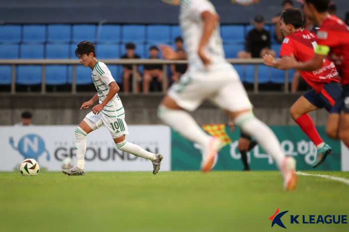 [현장리뷰]"승우형,저희 잘했죠?" 전북 U-18팀, 김천 4-1로 꺾고…