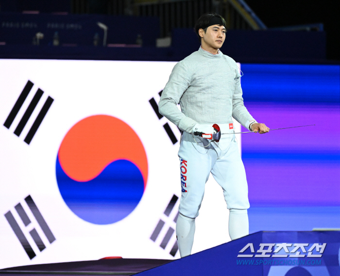 펜싱 스타일까지 바꾸며 도쿄 恨 푼 '그랜드슬래머' 오상욱, 한국 펜싱의…