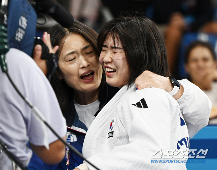 "명불허전!" 허미미,女유도 -57kg급 몽골 천적에 절반승!준결승행![…