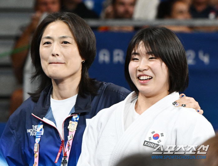 '판정 존중X빛나는 銀' 허미미"애국가 가사도 다 외웠는데...4년후엔 …