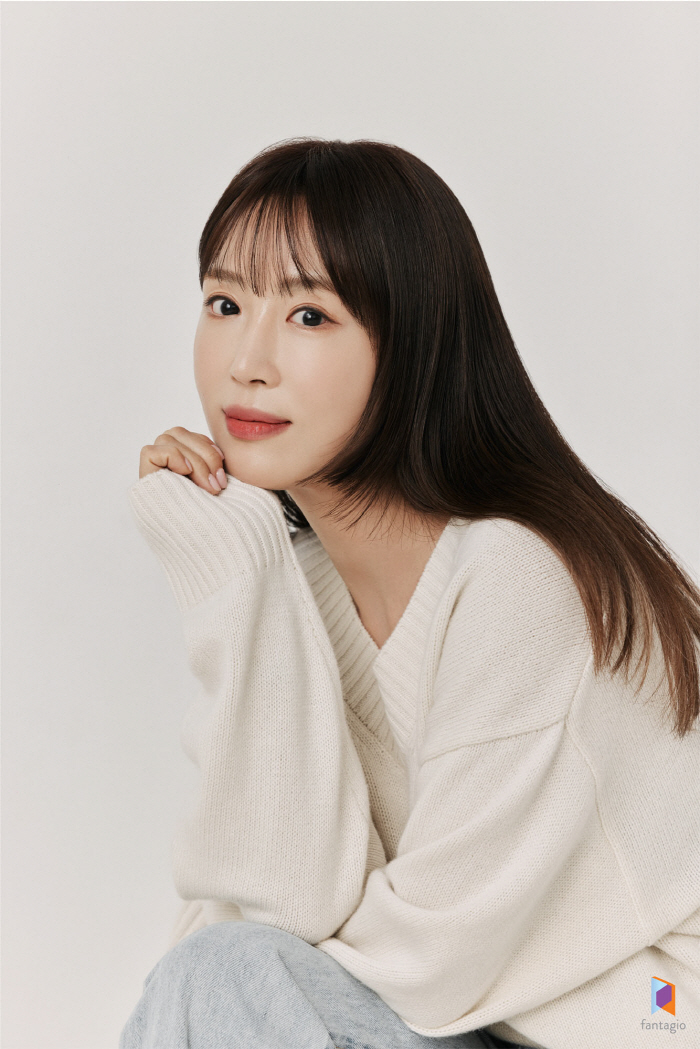 배우 강예원, '승리 기원' KIA 타이거즈 홈경기 시구 나선다