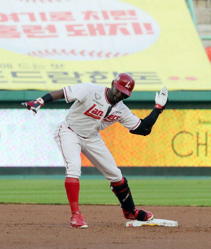 홈런 3방→김광현 7승 지켜낸 철벽불펜! 롯데 타선 4이닝 무안타 '꽁꽁…