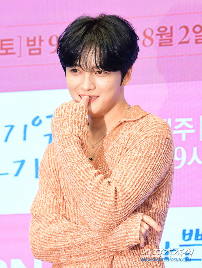 [포토] 김재중 '스윗한 눈맞춤 인사'