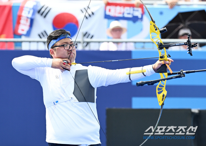 '역시 세계 최강 듀오' 김우진-임시현, 혼성전서 퍼펙트 금메달 '2관왕…