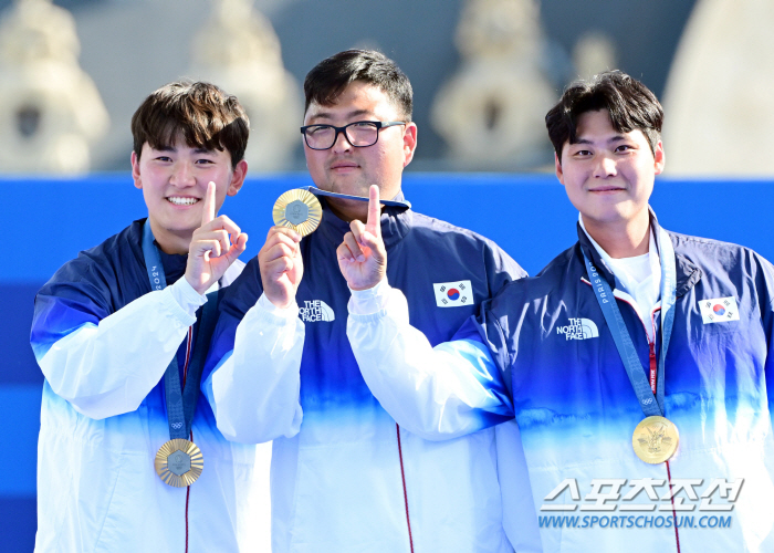 '통산 4번째' 한국인 올림픽 최다 금메달 주인공인 된 김우진, '최고 …