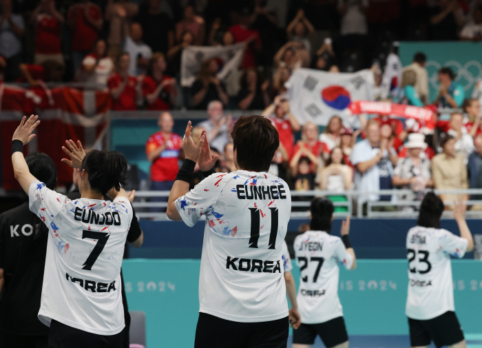 [올림픽]'한국 상주 NO→대표팀 차출 난항' 韓 여자 핸드볼 최악의 성…