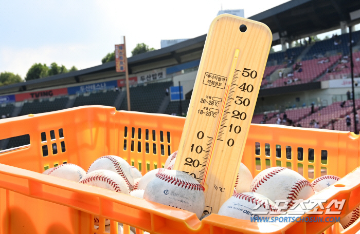 '살인적 폭염, 안전이 최우선' KBO 빠른 결단...8월 일요일, 공휴…