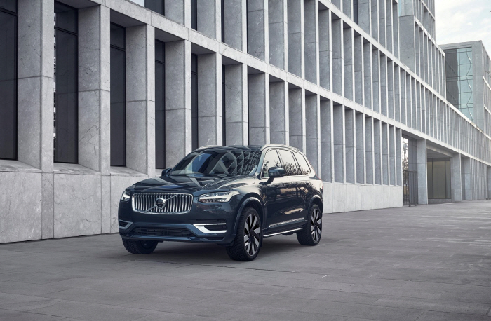 볼보 플래그십 SUV 'XC90', 미국 IIHS 충돌 안전 테스트 최고…