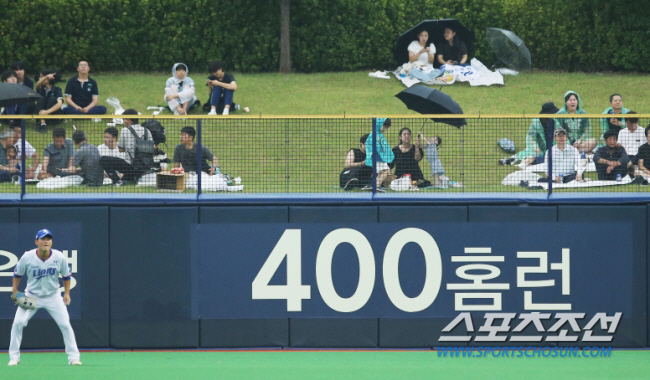 이승엽 감독 작심발언, 이미 김 빠져버린 포항 경기...이대로 강행이 답…