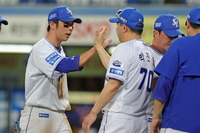 "드디어 쳤다"…방망이까지 바꾸며 노렸던 약점 극복, KBO 최고 상대로…