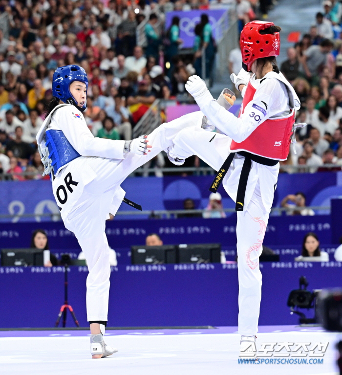 '우여곡절'로 시작한 김유진의 파리올림픽, '도장깨기' 성공하며 金메달로…