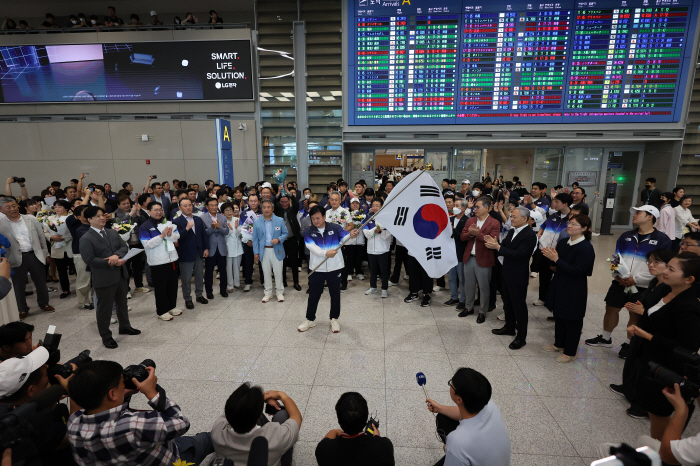 "'金13'선수들이 '어른이'들의 싸움을 보고있어요" 파리올림픽 해단식 …