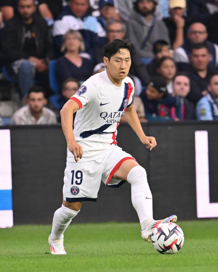 '음바페 후계자 레이스, 선두로 나섰다!'...'PSG 왕자님' 이강인,…