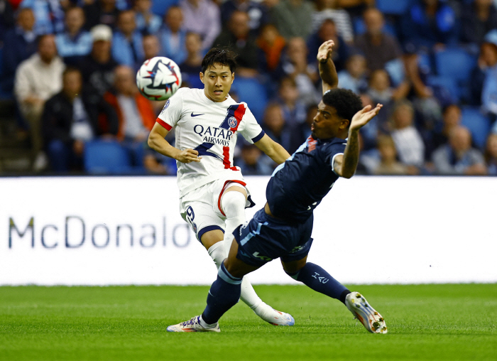 '음바페 가고, 강인의 시대가 왔다!' 리그1 개막 축하포 PSG 이강인…